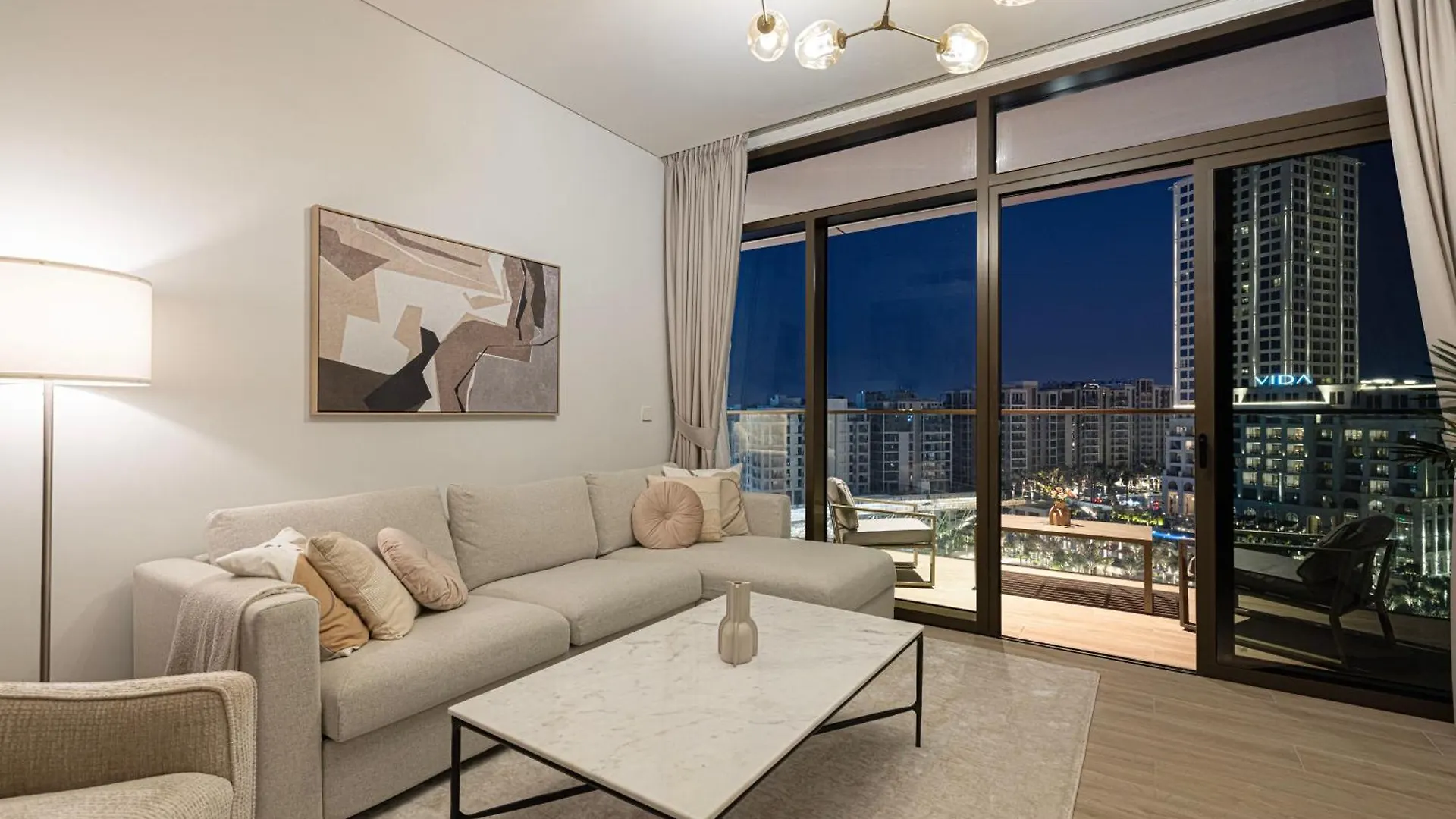 Cozy 2Br Retreat With Panoramic Dubai Creek Views Apartamento
