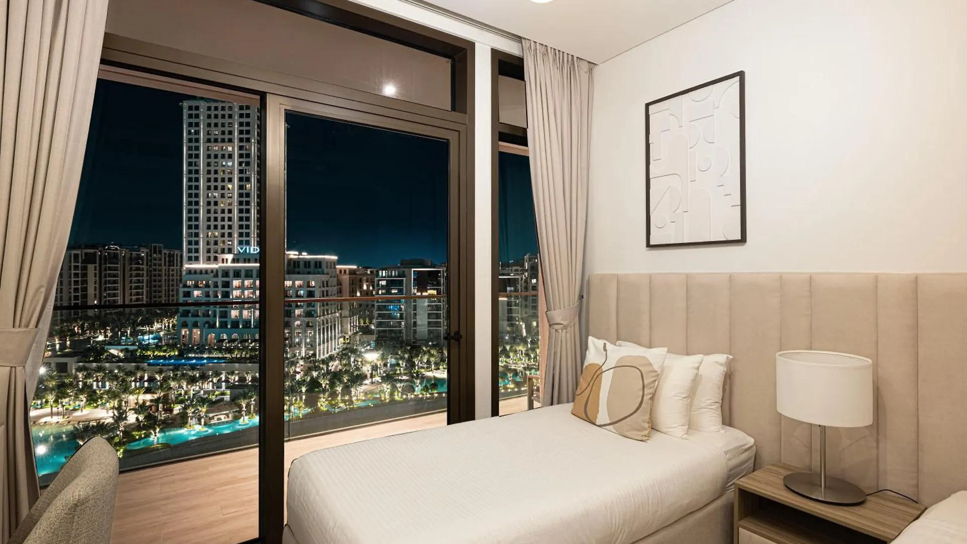 Cozy 2Br Retreat With Panoramic Dubai Creek Views Apartamento