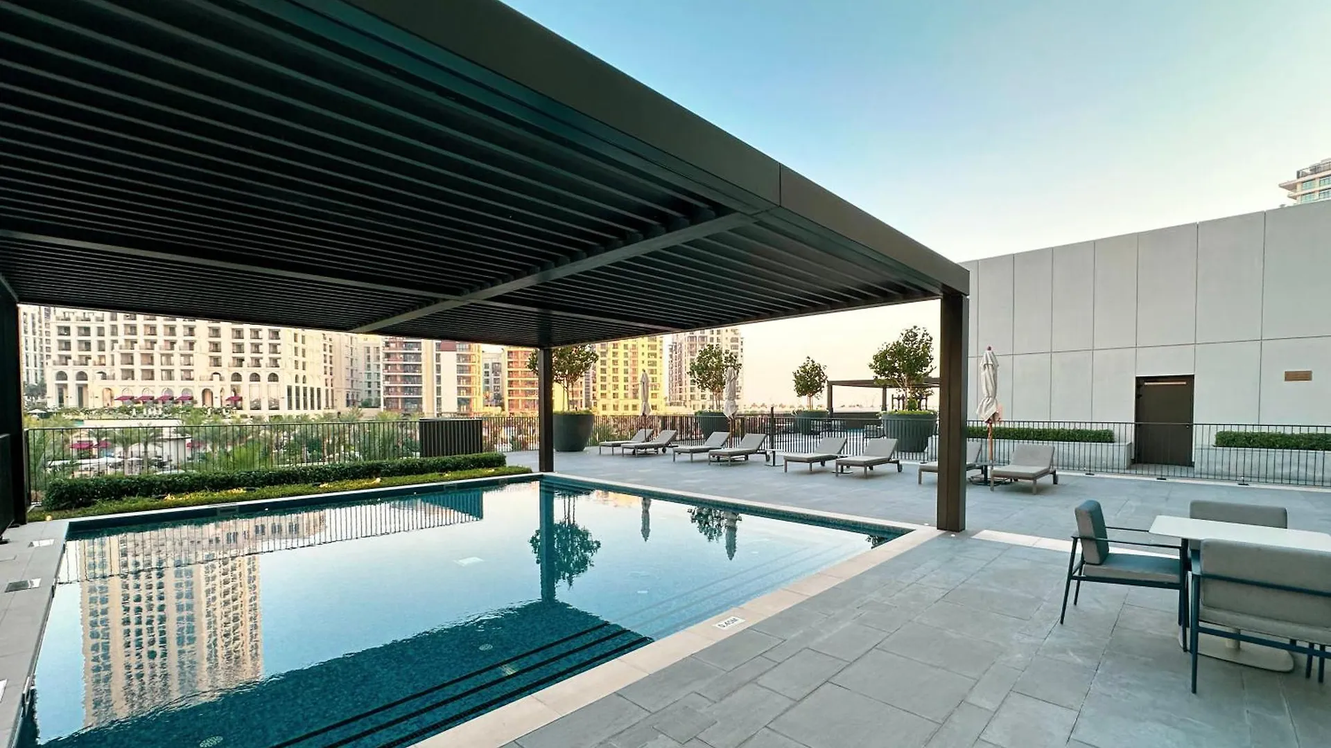 Cozy 2Br Retreat With Panoramic Dubai Creek Views Apartamento