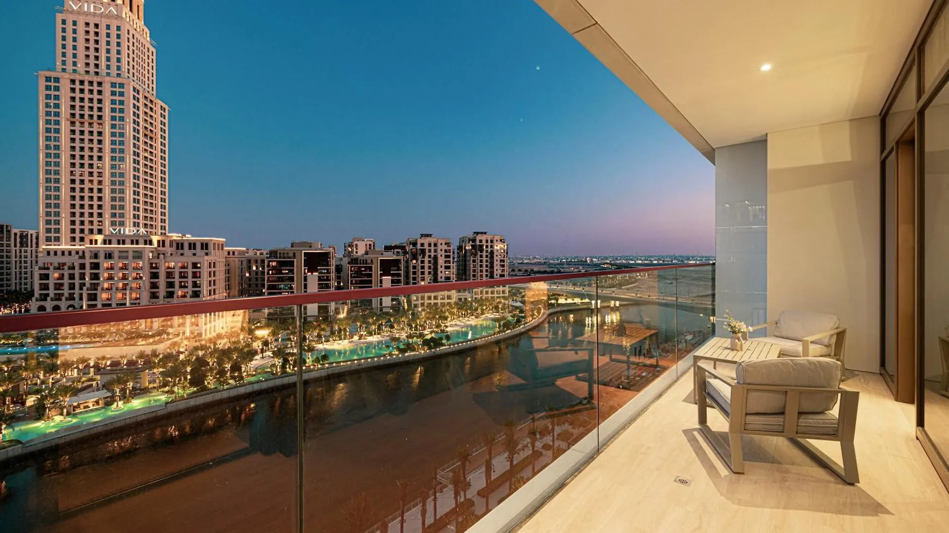 Cozy 2Br Retreat With Panoramic Dubai Creek Views Apartment